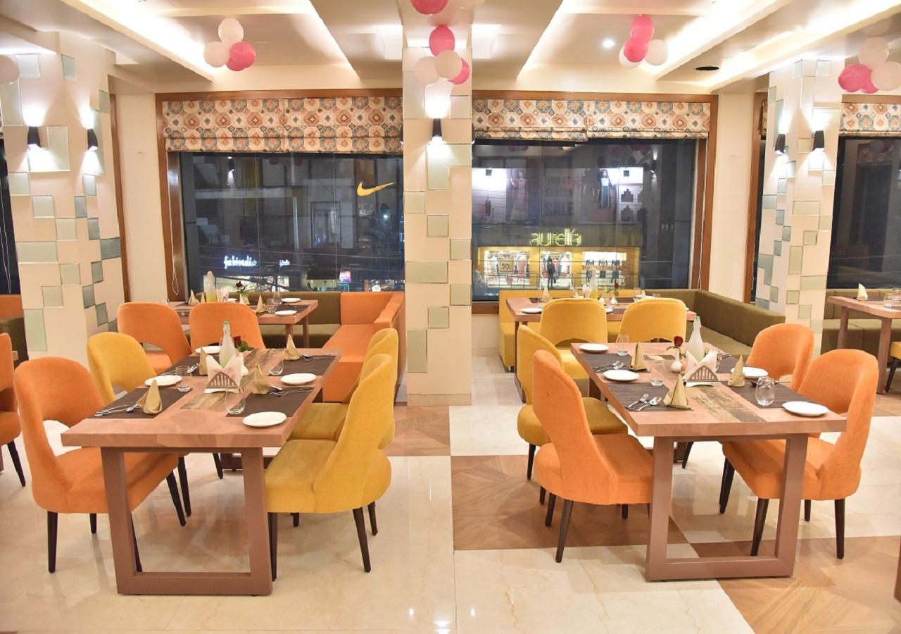 Hotel Rk Grand Benares Buitenkant foto